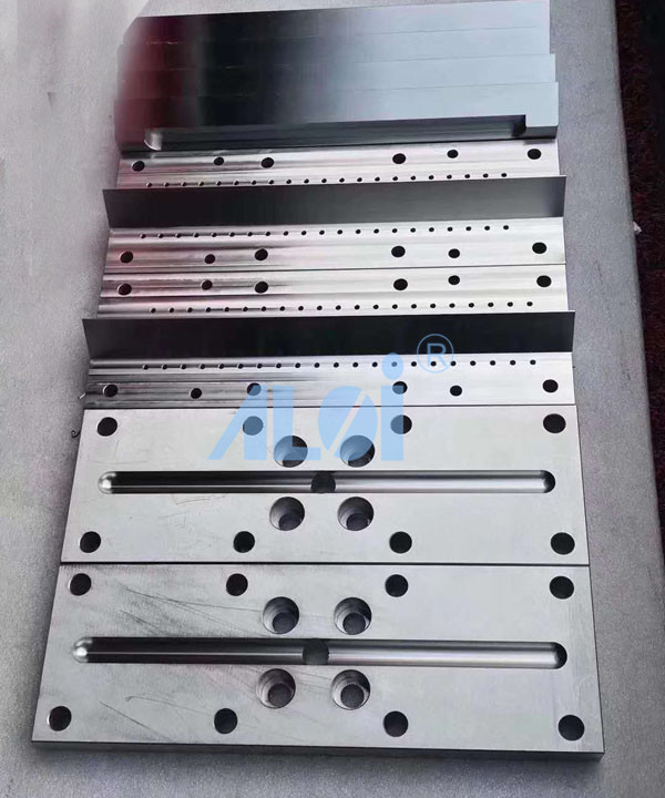 菏澤熔噴布模具：那些熔噴噴絲板的問題（tí）處理