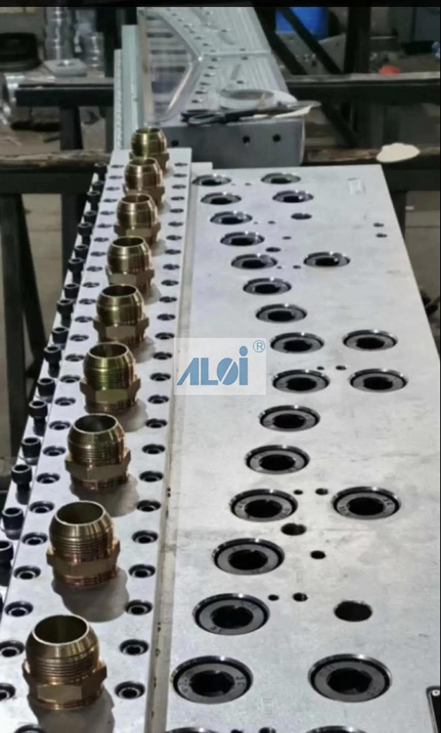 吉(jí)林伊熔噴布模(mó)具丨熔噴設備調(diào)試中(zhōng)出現“飛花”現象,原因分(fèn)析及解決辦法! 吉林伊熔(róng)噴布模具(jù)丨熔噴設備調試中出現“飛花”現象,原(yuán)因(yīn)分析及(jí)解決辦法!