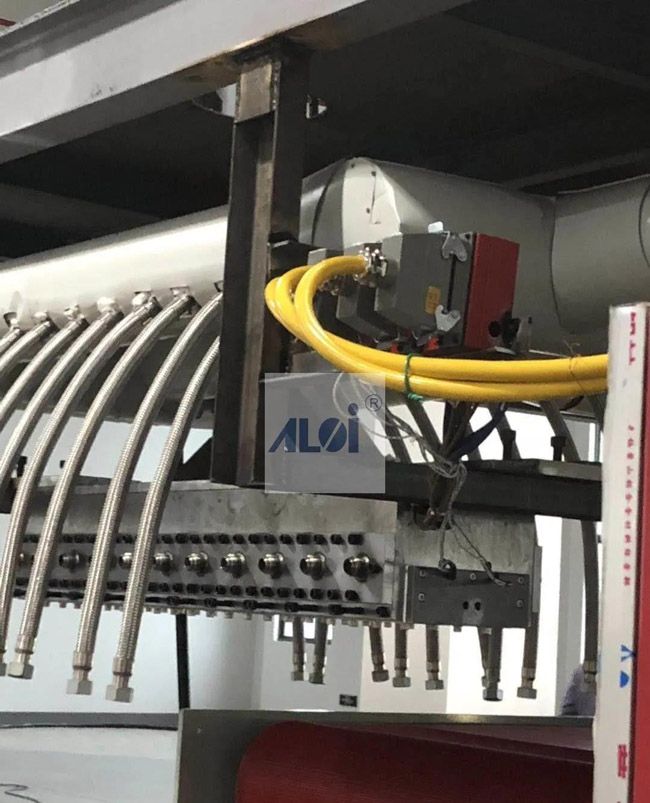 馬鞍山2400/1600熔噴布模(mó)具(jù)丨(shù)熔噴布又薄又硬是什麽情況? 馬(mǎ)鞍山2400/1600熔噴布模具丨熔噴布又薄又硬是什(shí)麽情況?